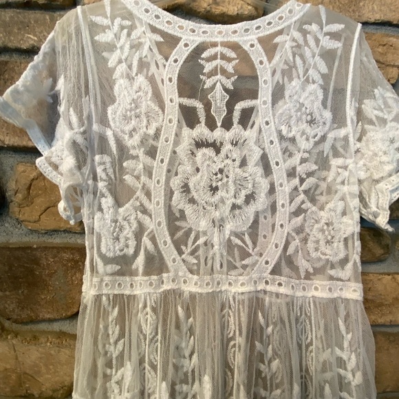 Women’s White Lace Embroidered Maxi Dress or Cover Up Medium Beautiful - Picture 11 of 16